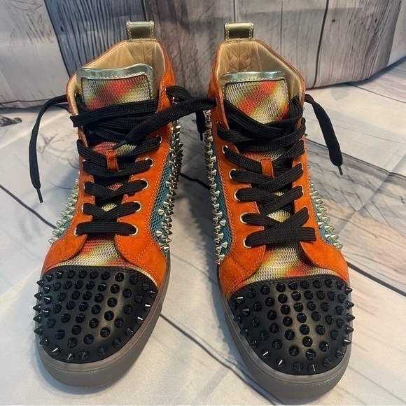 🔥 CHRISTIAN LOUBOUTIN MID-TOP STUDDED SNEAKERS – CERTIFIED AUTHENTIC 🔥 - Picture 1 of 9